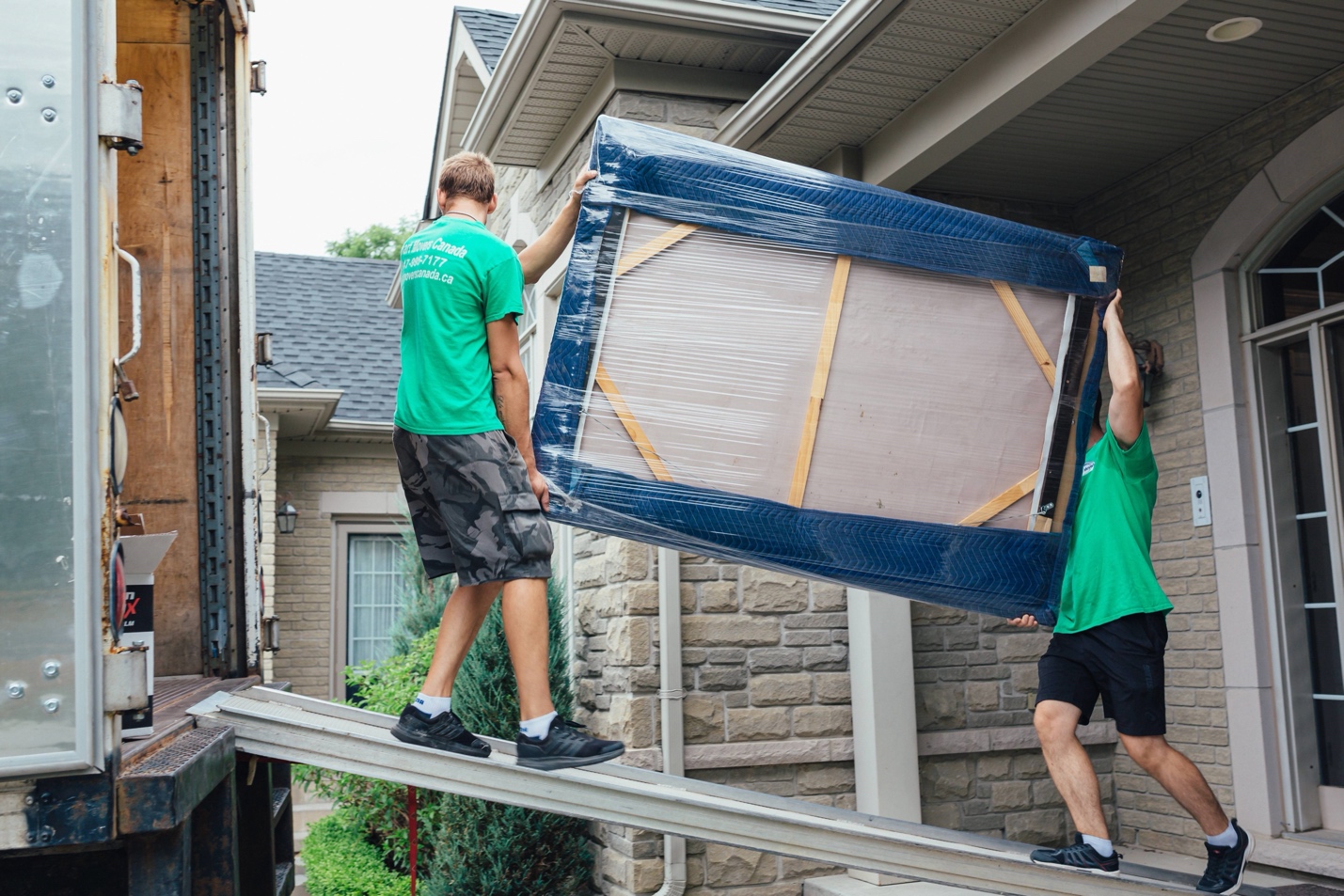 Smart Barrie Movers Wins 2025 Consumer Choice Award for Moving Companies