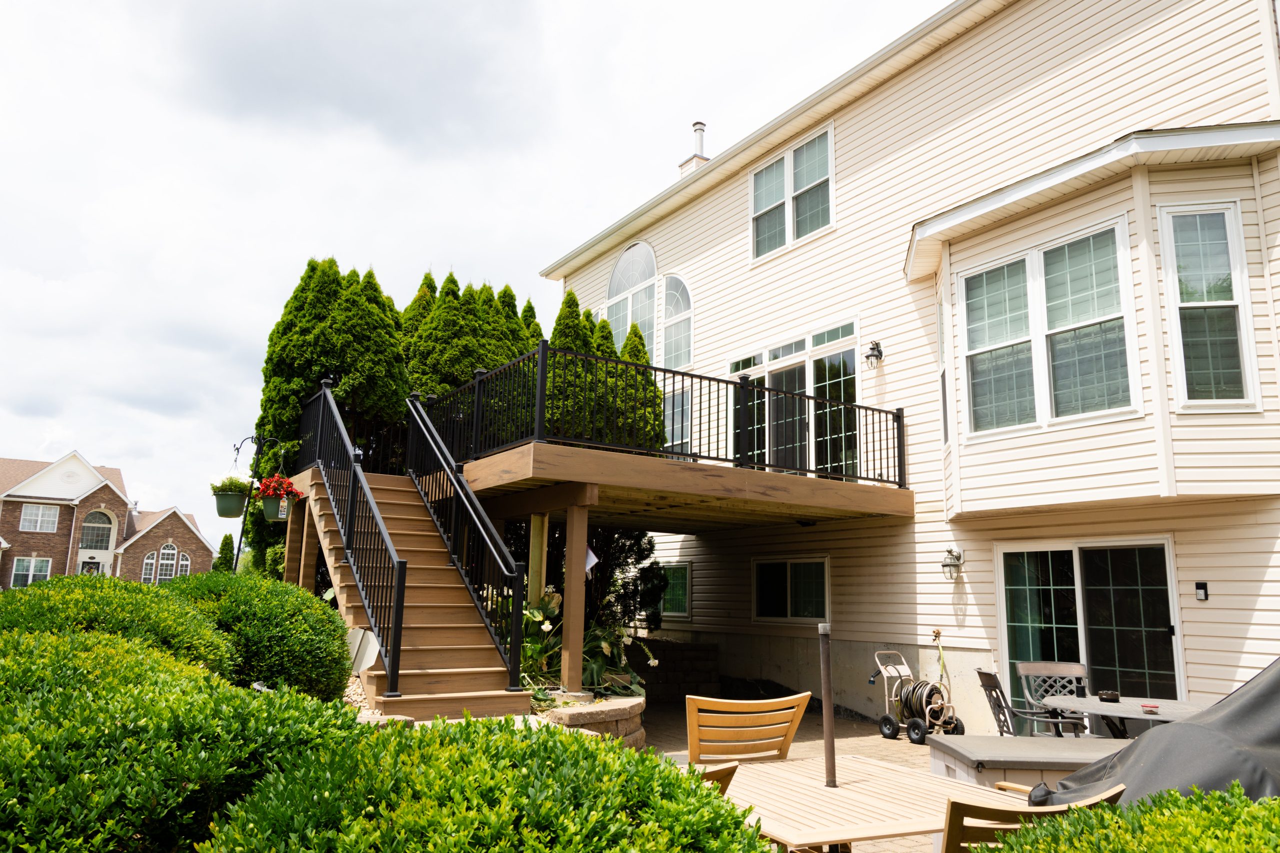 Fence and Deck Depot Expands Fall Fence and Deck Maintenance Updates